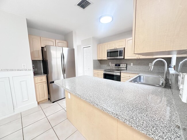 203 Maple Terrace, Davie, FL 33325 - photo 3