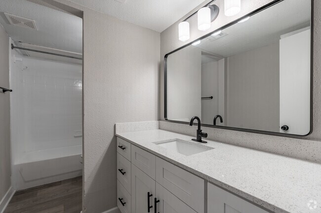 Bishop Arts newly renovated units!, Dallas, TX 75208 - photo 6