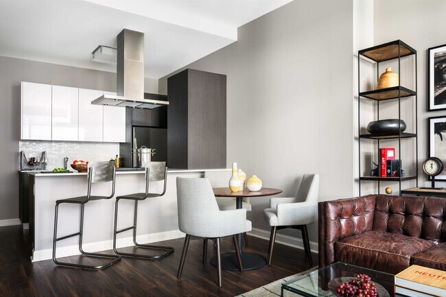 77 W Wacker Dr unit 2110, Chicago, IL 60601 - photo 3