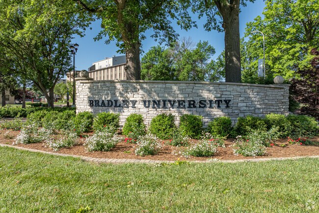 Bradley University is a top-ranked, private university located in Upper Riviera.