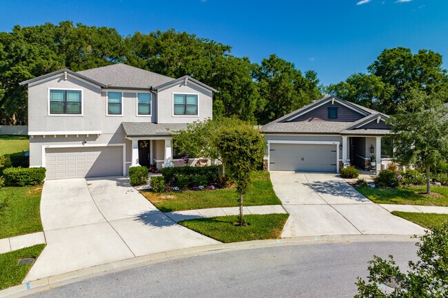 One and two story homes are available throughout Seffner.