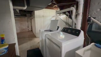 85 Putnam Ave, Hamden, CT 06517