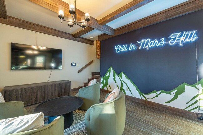 637 Granny Lewis Ln unit ID1250945P, Mars Hill, NC 28754 - photo 4