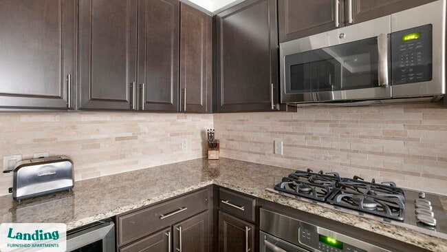 777 Preston St unit 7J, Houston, TX 77002 - photo 4