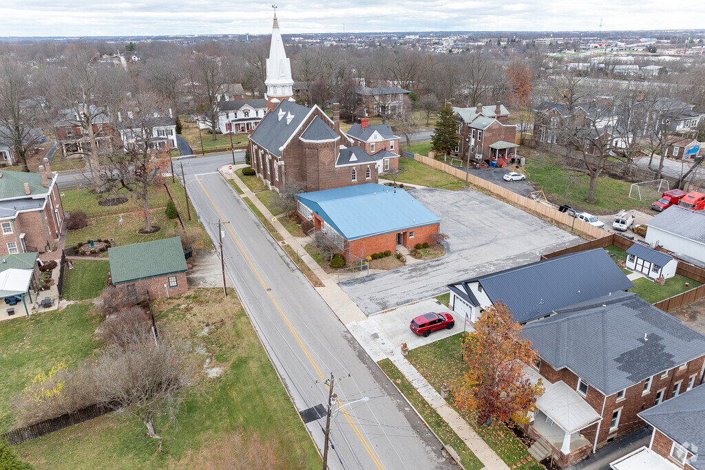 St. John Catholic School provides Pre-school through 8th grade, Catholic education.