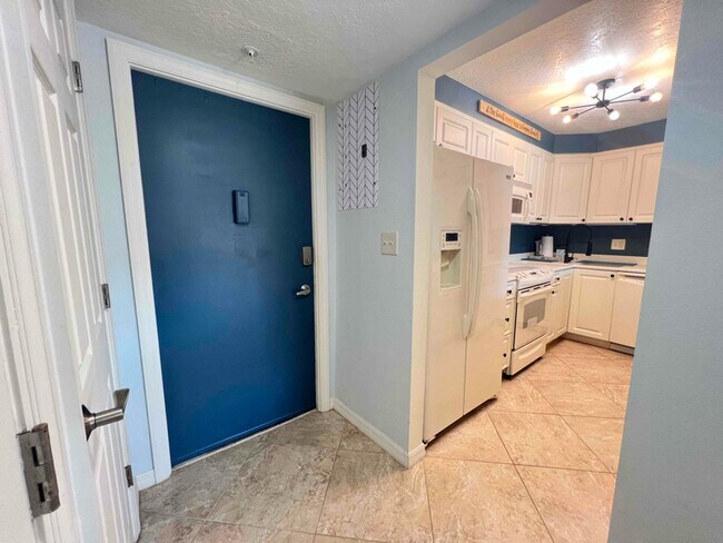 Twin Towers, Cocoa Beach, FL 32931 - photo 6