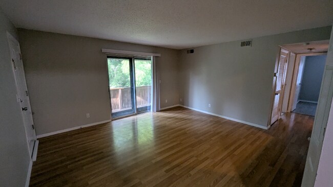 2553 Brush Ct unit C, Saint Louis, MO 63125 - photo 3