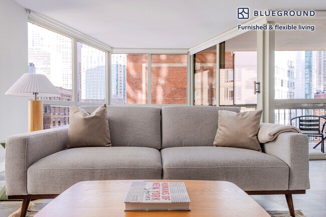 1 E Delaware Place unit FL14-ID1359, Chicago, IL 60611 - photo 2