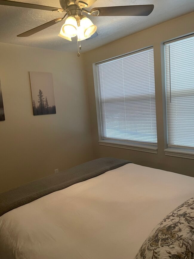 1436 S Roberta St unit 1, Salt Lake City, UT 84115 - photo 4