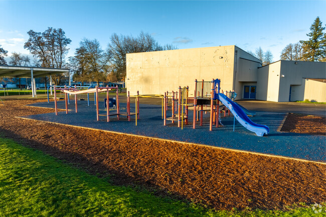 Clear Lake Elementary School has a playgroudn for students to enjoy in the Bethel neighborhood.