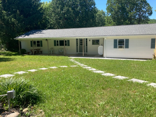 140 Young St, Easton, PA 18042 - photo 6