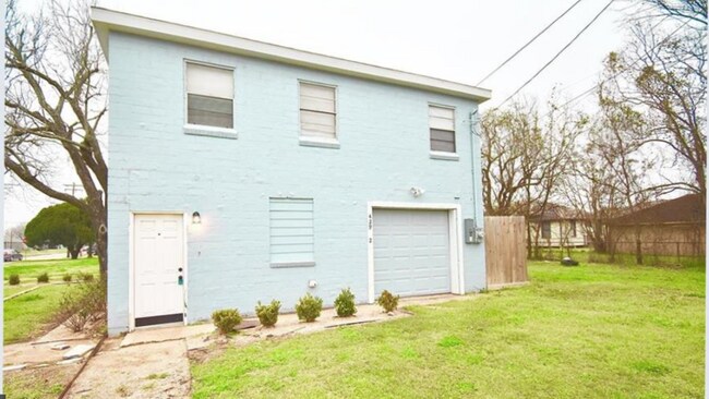 429 W 2nd St unit 1/2, Freeport, TX 77541 - photo 7