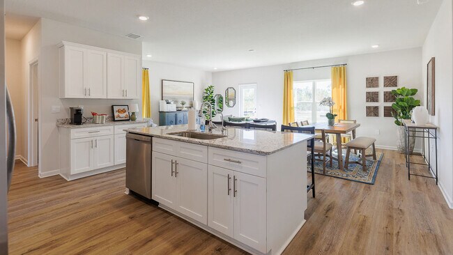 1067 Angie Ln, Hahira, GA - photo 3