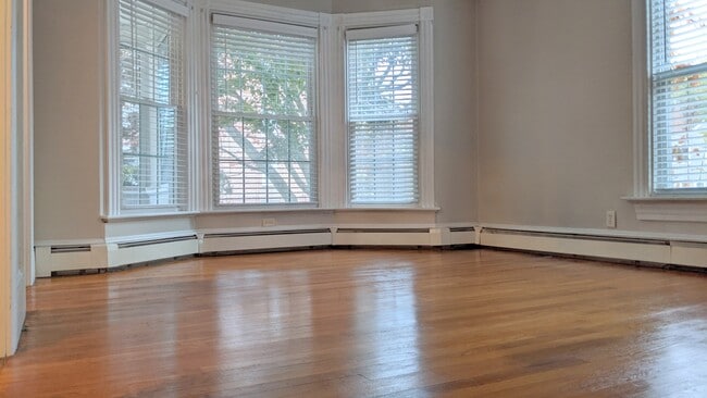 6 Prospect St unit 1, Cranston, RI 02910 - photo 4