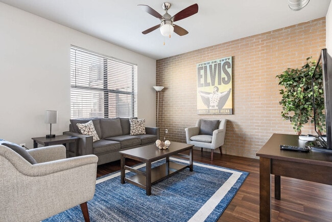 235 S Delaware St unit ID1364142P, Indianapolis, IN 46204 - photo 2