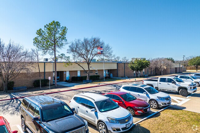 Grace E Hardeman Elementary School is a public school within Fort Worth, TX.