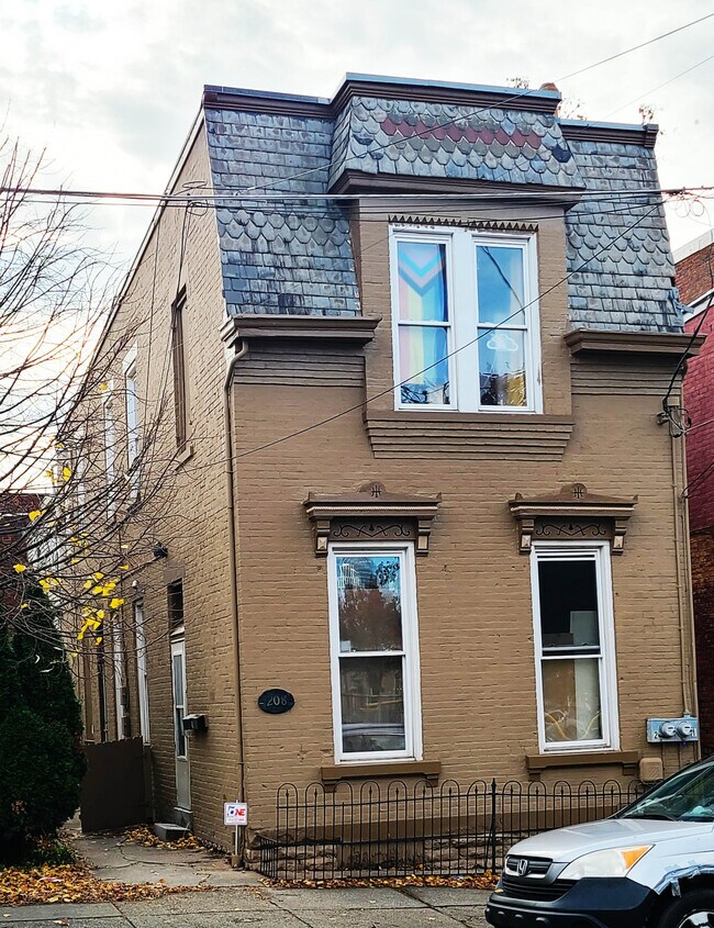 208 E 9th St Unit 1, Newport, KY 41071