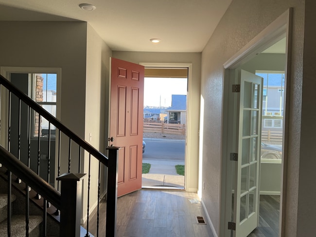 21250 E Radcliff Place, Aurora, CO 80015 - photo 5