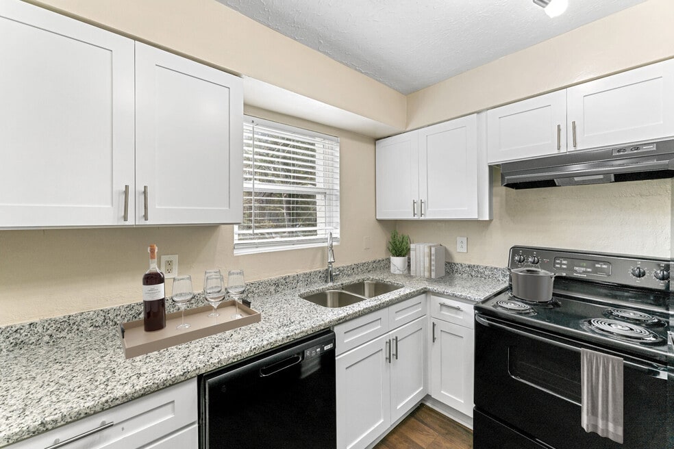 Avondale Reserve Apartment Homes 260 Northern Ave, Avondale Estates