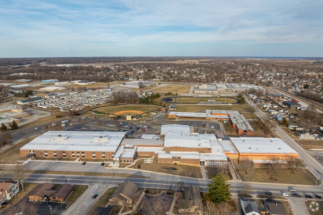 Peru High School teachers receive a B grade from Niche.