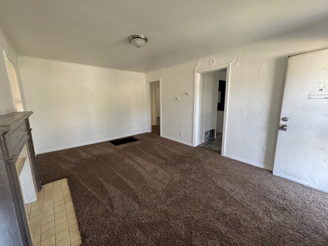 2108 NE 18th St, Oklahoma City, OK 73160 - photo 3