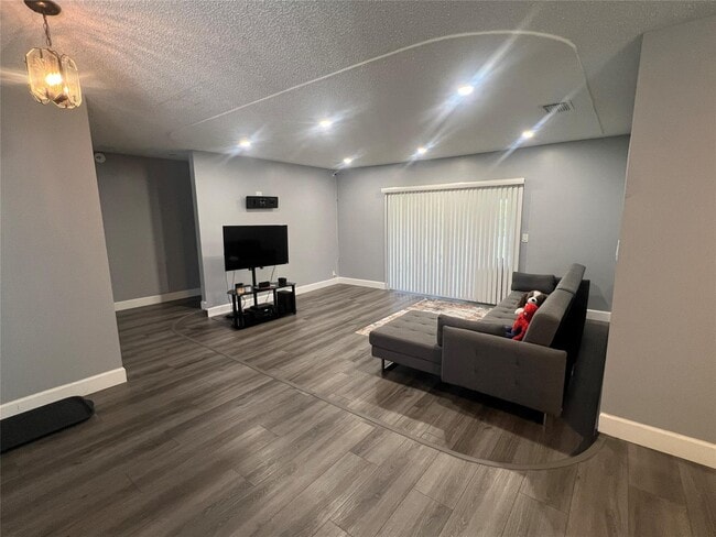 7975 NW 8th St, Margate, FL 33063 - photo 2