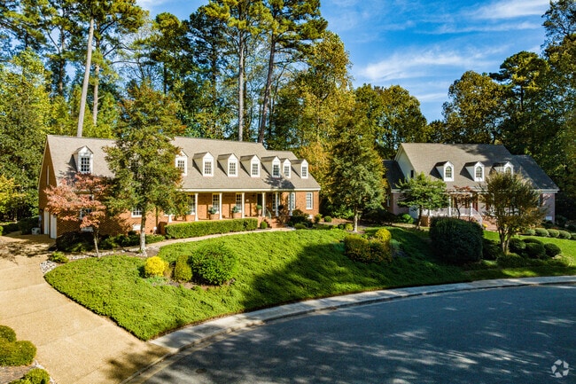 Walnut Hills is a community where Southern charm thrives.