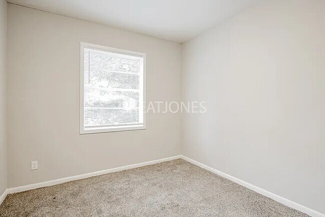 1513 Donald Dr, Columbus, GA 31907 - photo 6