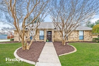 2626 Fallcreek Dr, Carrollton, TX 75006