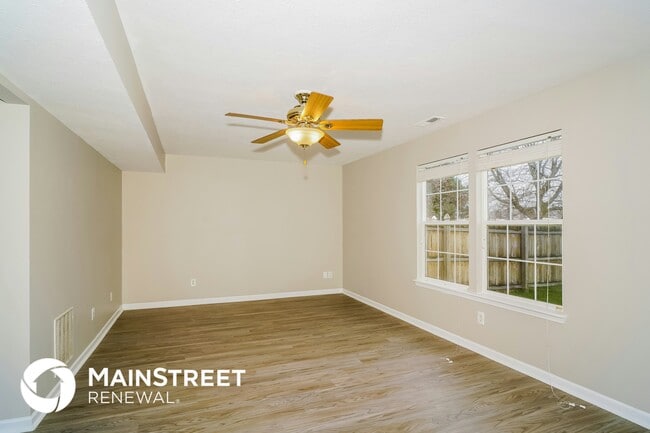 1991 Calvert Cir, Greenwood, IN 46143 - photo 7