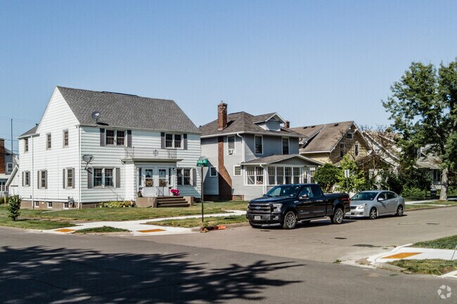 20th-century homes make up the residential landscape of Central Superior.