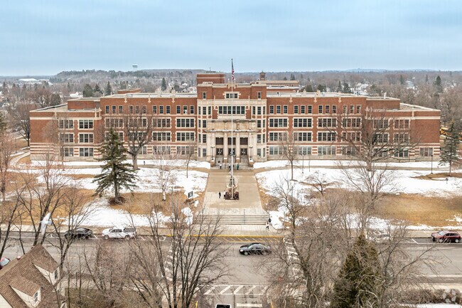 Hibbing High School serves students in grades 7-12.