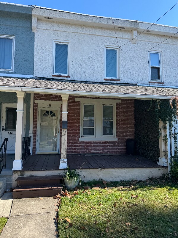 431 Iroquois St, Lester, PA 19029