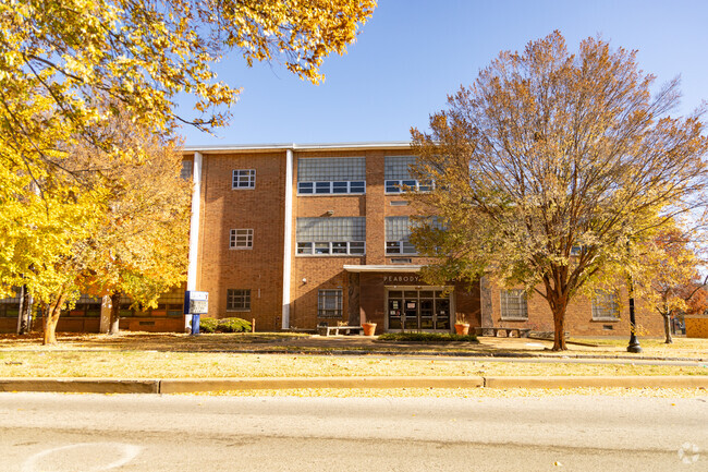 Peabody Elementary School provides education in the neighborhood of 
Peabody Darst Webbe.