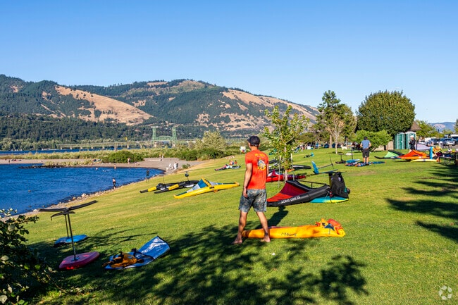 The Columbia River is a short drive from the Odell area where you can do water activities.