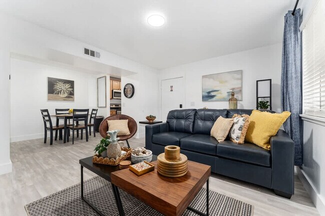 2360 SW Archer Rd unit ID1355835P, Gainesville, FL 32608 - photo 6