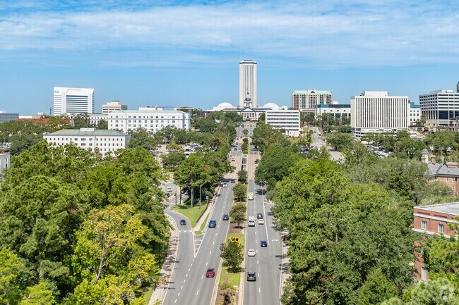 Hartsfield Tallahassee is close to Downtown and major highways.