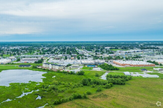 Bayou Cane is within close proximity to multiple retail corridors as well as downtown Houma.