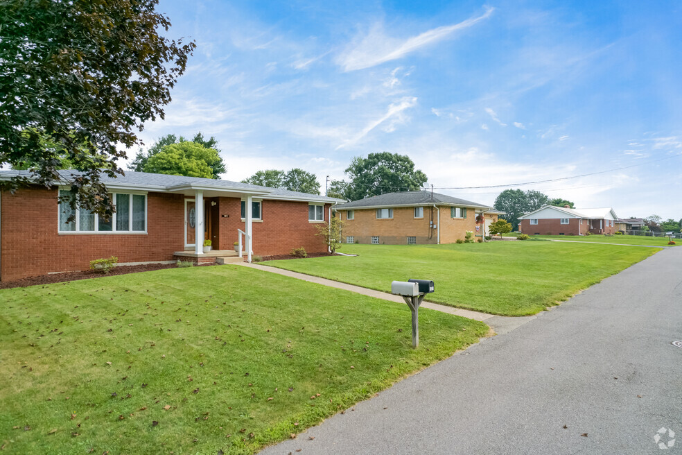 Final_Neighborhood_New Eagle_100223