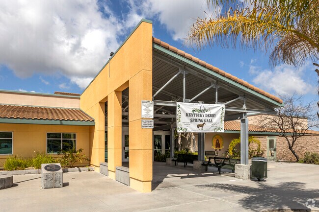 The main entrance to Willow Grove Elementary School.