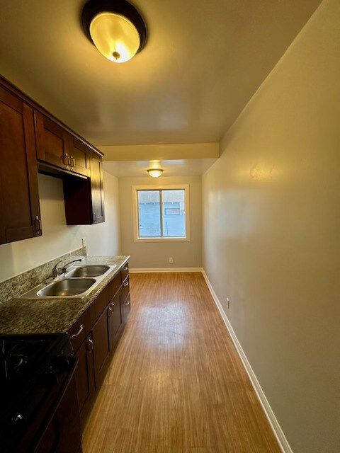 1116 E Lexington Dr, Glendale, CA 91206