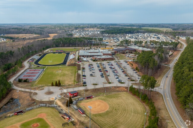 According to Niche.Com, Franklinton High School has a student-teacher ratio of 19 to 1.