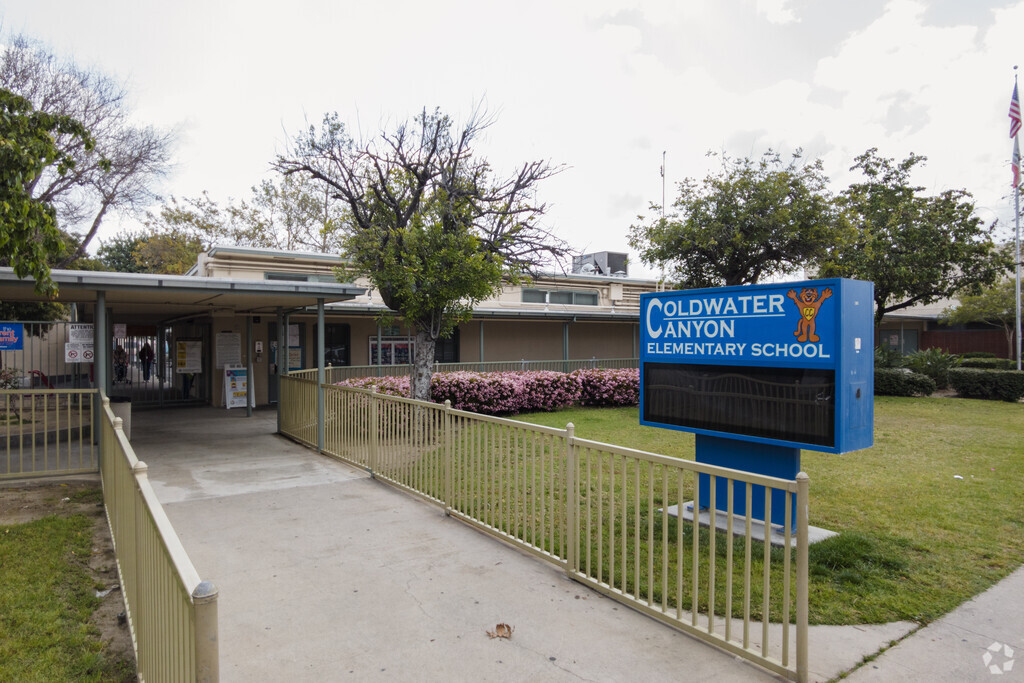 Coldwater Canyon Elementary, Rankings & Reviews - Homes.com