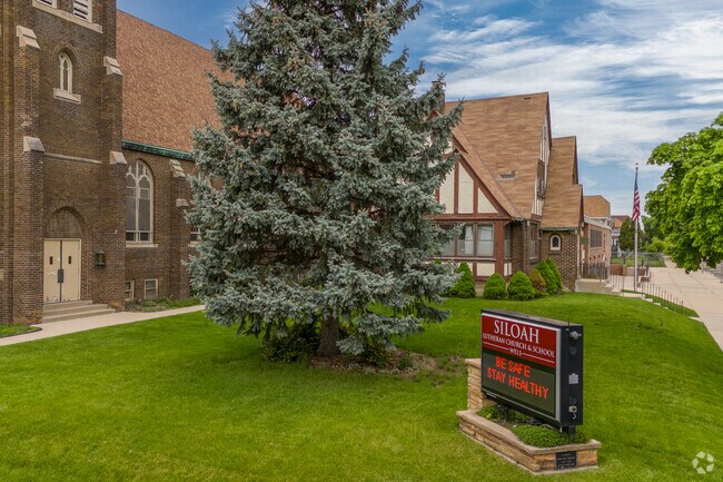Milwaukee Students can attend Siloah Lutheran School.