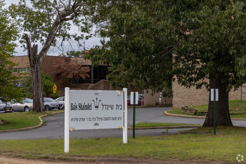 Bais Kaila Torah Preparatory High School For Girls