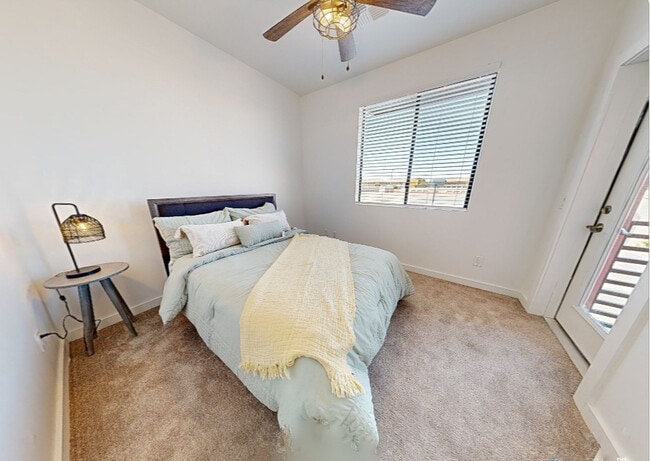 1BR,1BA-Bedroom
