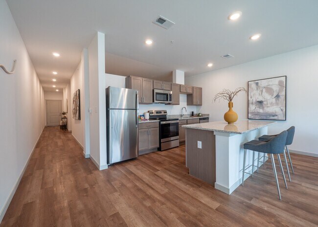 The Row on Merchant, Springdale, OH 45246 - photo 4