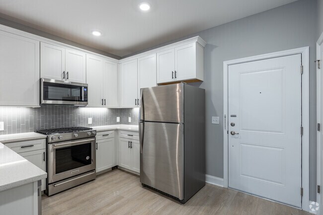 Kristal Falls, Little Falls, NJ 07424 - photo 3