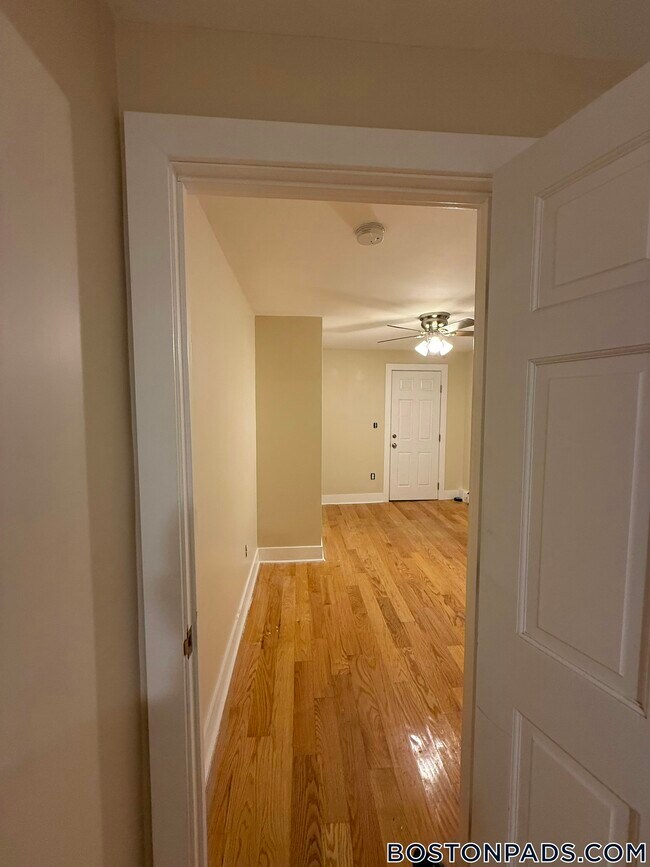 2 Buckingham St, Hyde Park, MA 02136 - photo 7