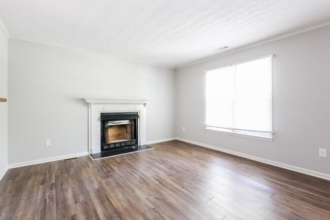 406 Weaver Ln, Simpsonville, SC 29681 - photo 5